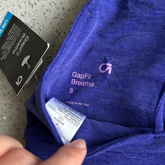 NWT GapFit Breathe Bralette - Picture 3 of 5